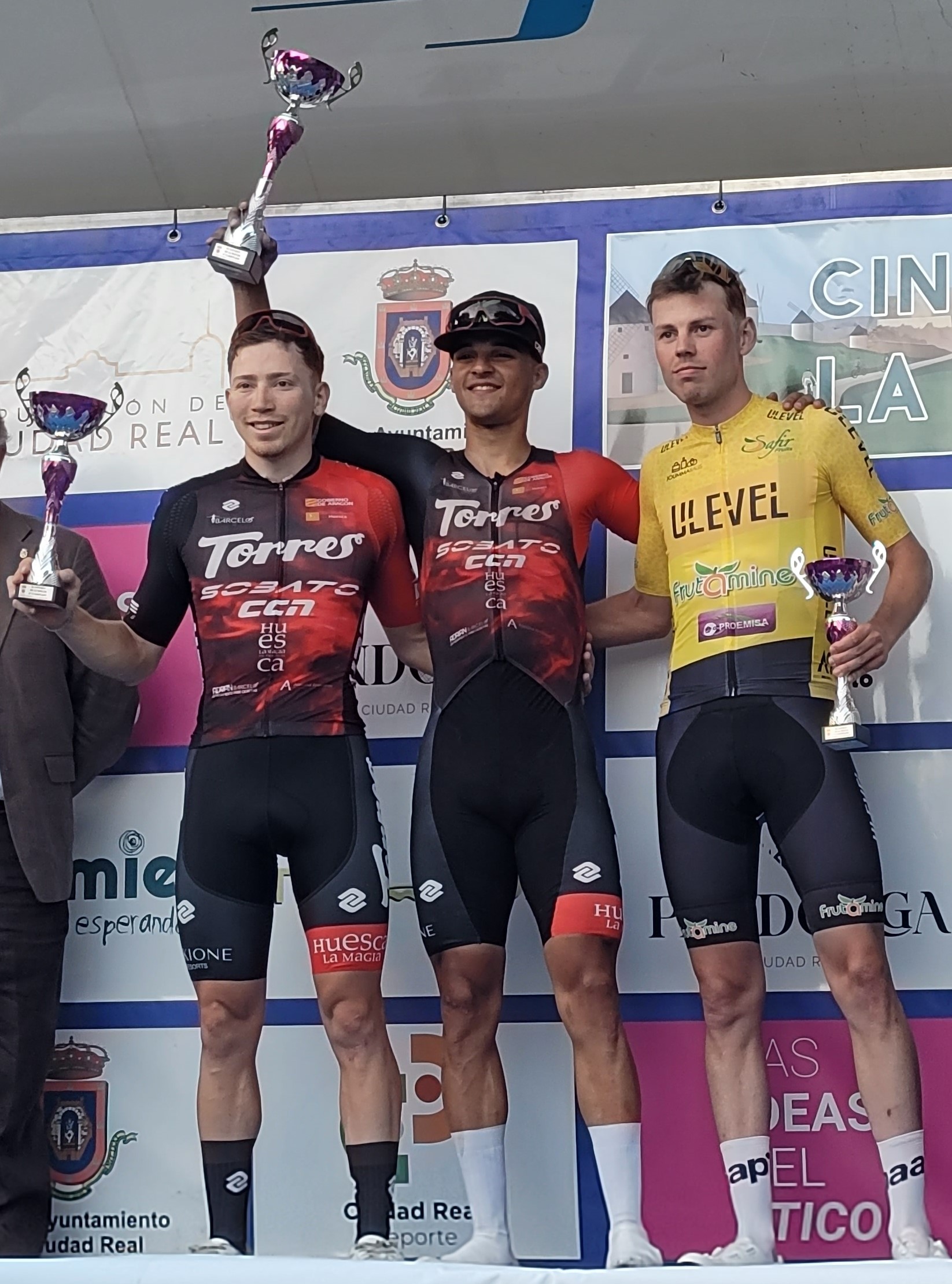 Kevin González Franco, Joel Elian Morales y Jonas Hjorth en el podio.