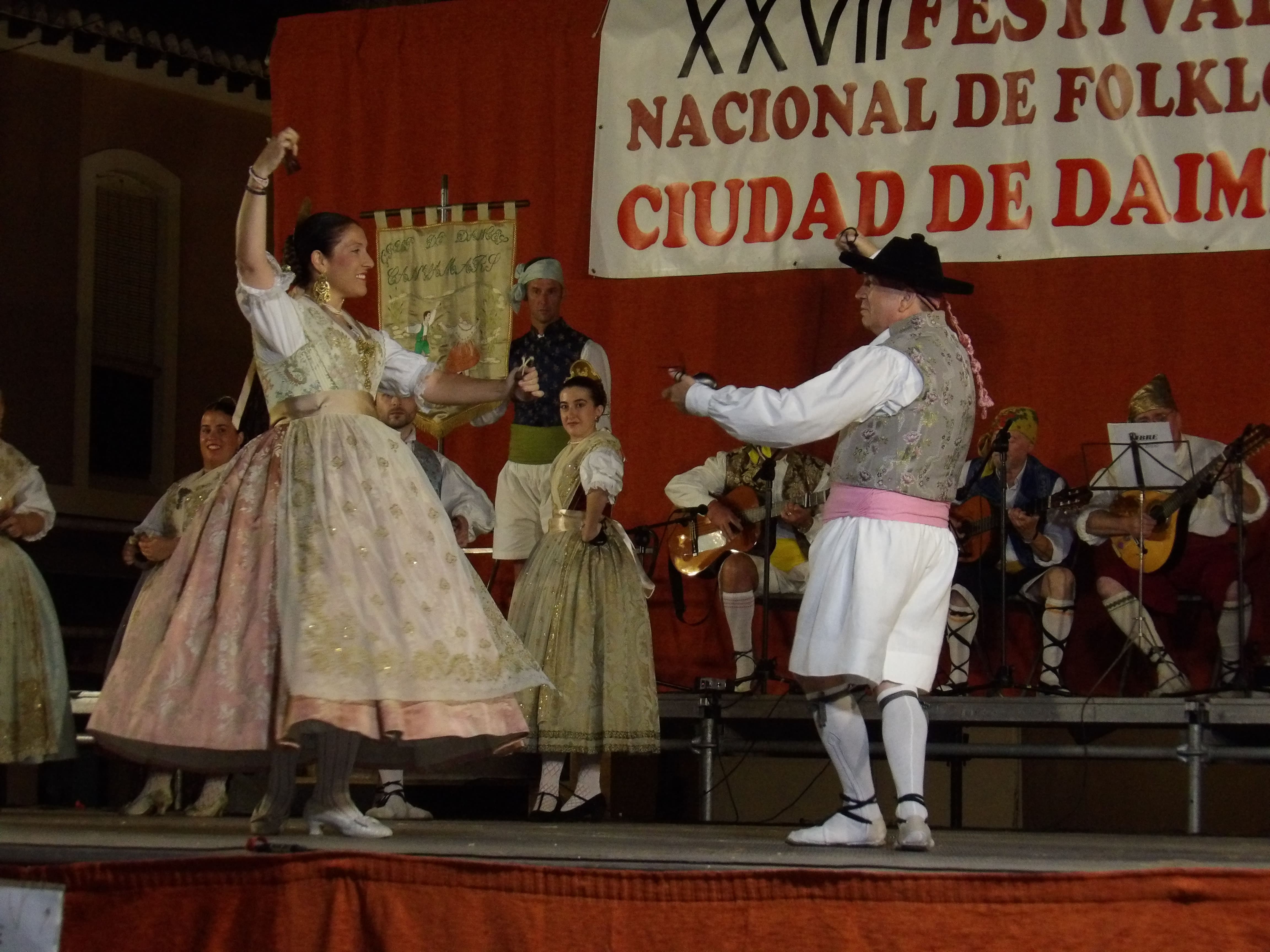 Actuación de la agrupación valenciana durante el festival
