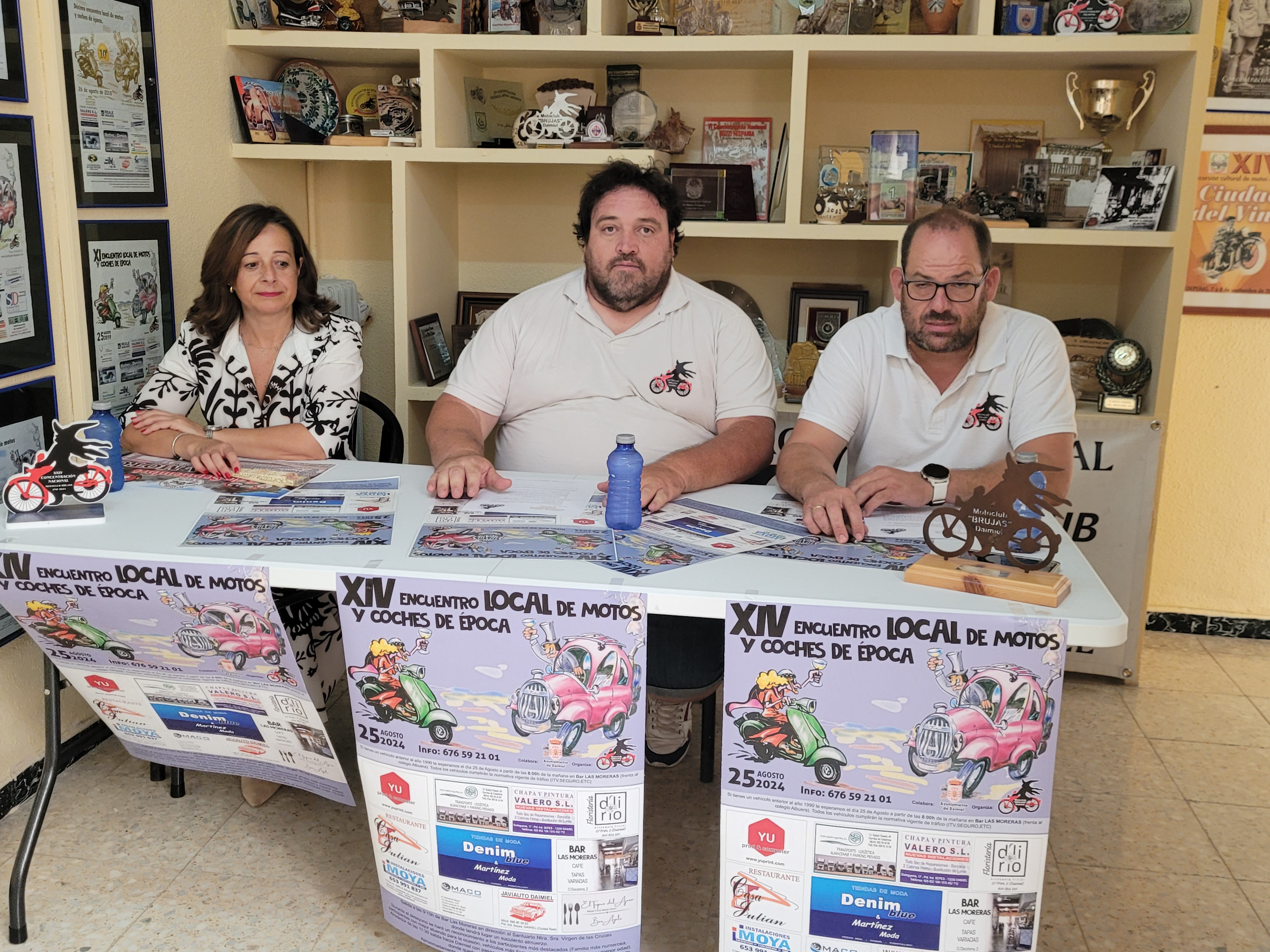 Presentación del encuentro en la sede del Motorclub Brujas.