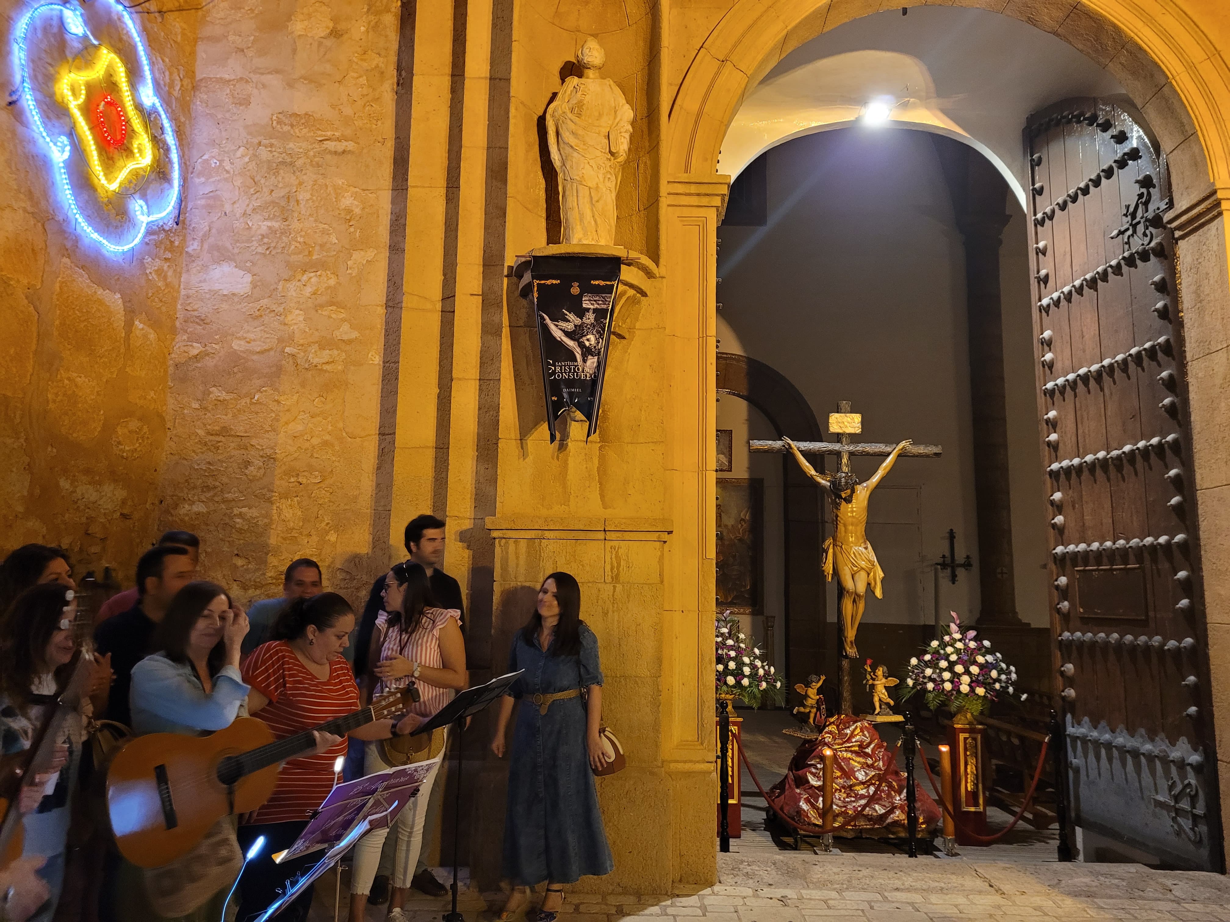 El Coro Romero Virgen de la Cabeza amenizó la noche.