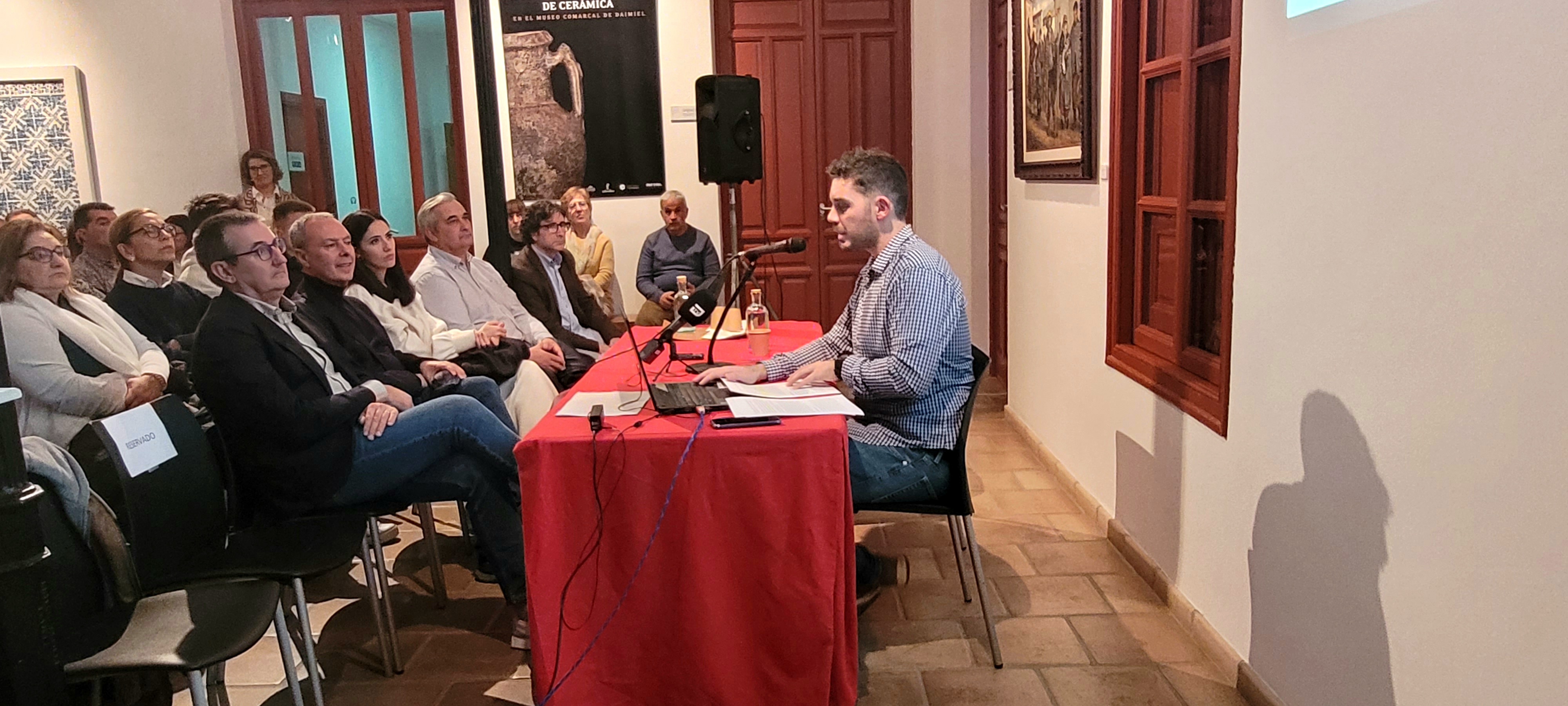 Rodríguez de Guzmán y Jesús Villar en las jornadas.