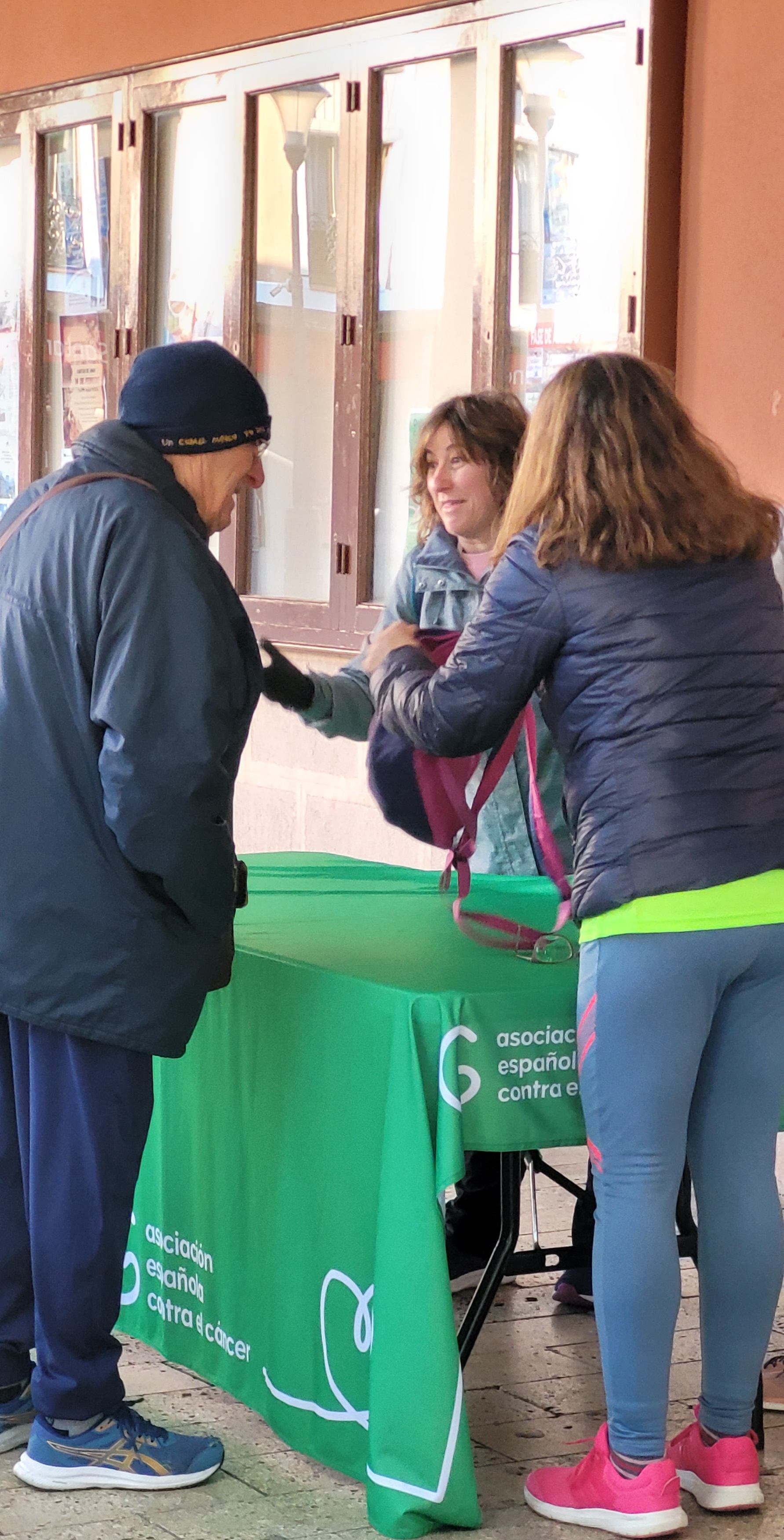 La cita solidaria la organiza la AECC.