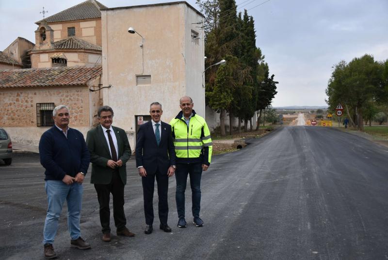 Obras en el carreterín del santuario 