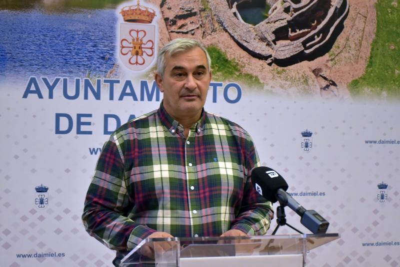 Villar en la rueda de prensa