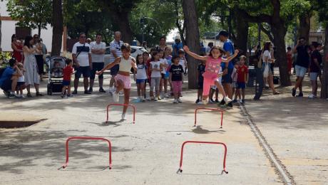 'Jugando al atletismo' inauguró el primer día de Feria en Daimiel.