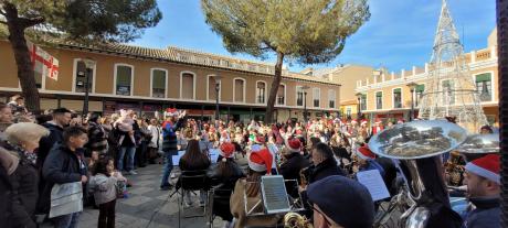 Concierto navideño en la Plaza de España.