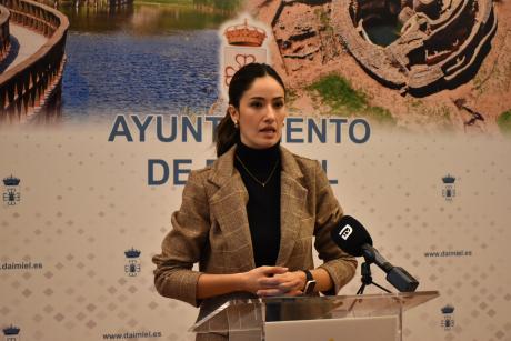 Rodríguez de Guzmán en la rueda de prensa